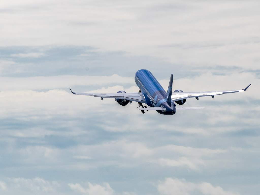 Breeze and Pratt & Whitney launch longest US route