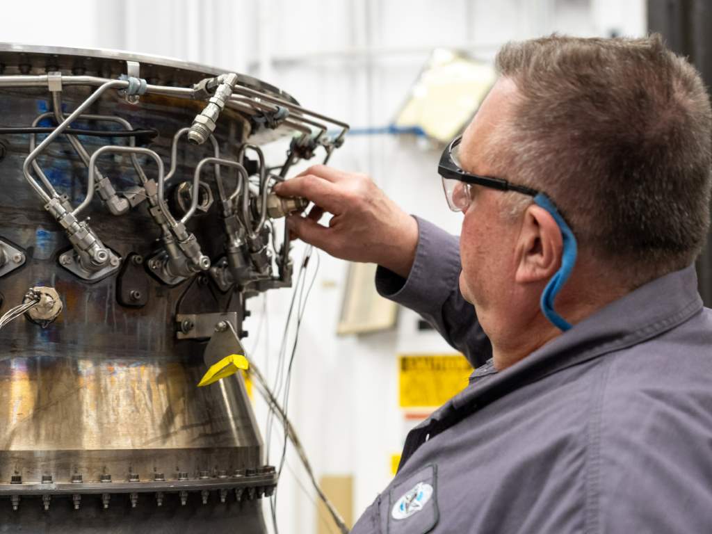 Pratt & Whitney collaborates with FAA to study non CO2 emissions